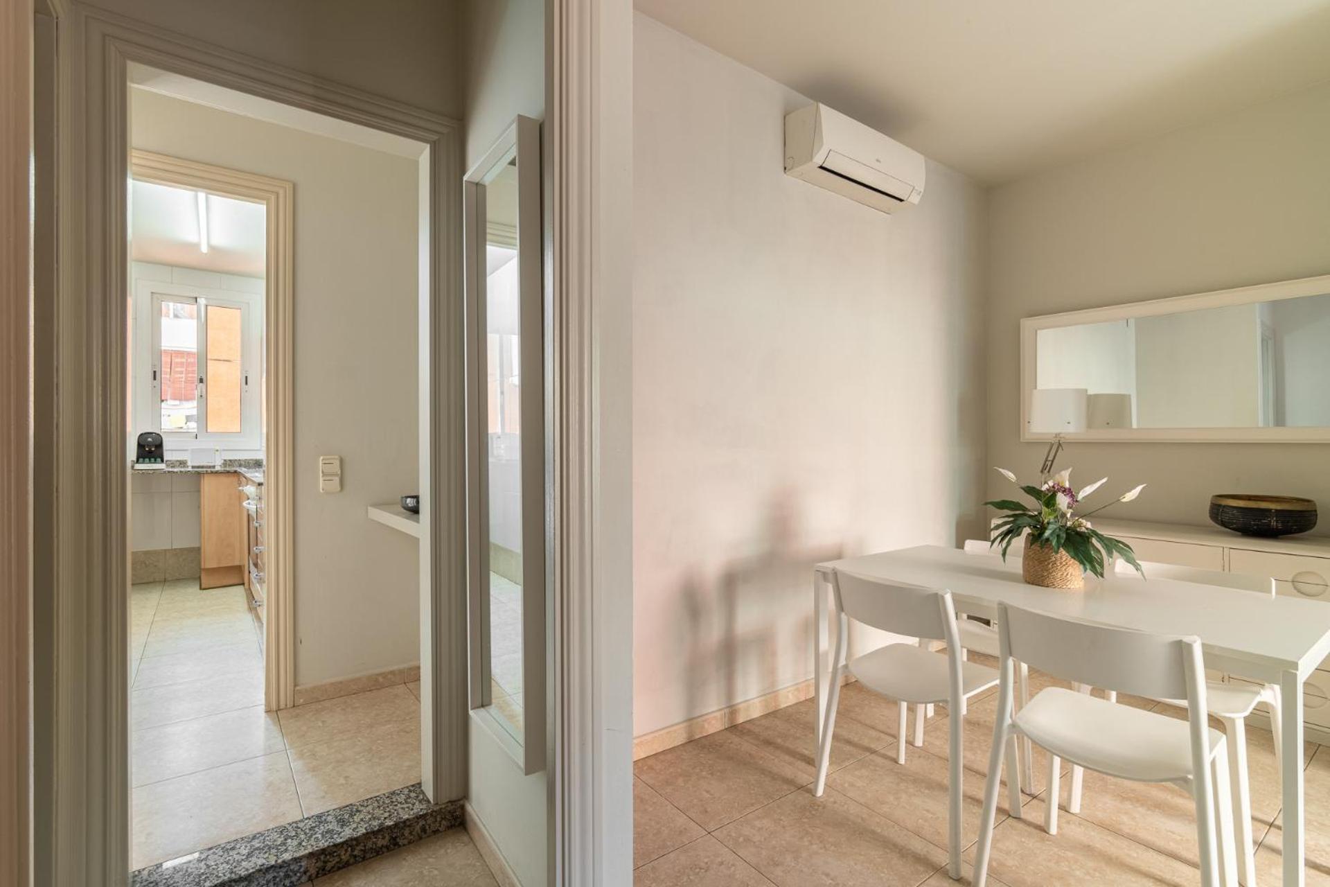 Stay U-Nique Apartments Torre Damians Βαρκελώνη Εξωτερικό φωτογραφία